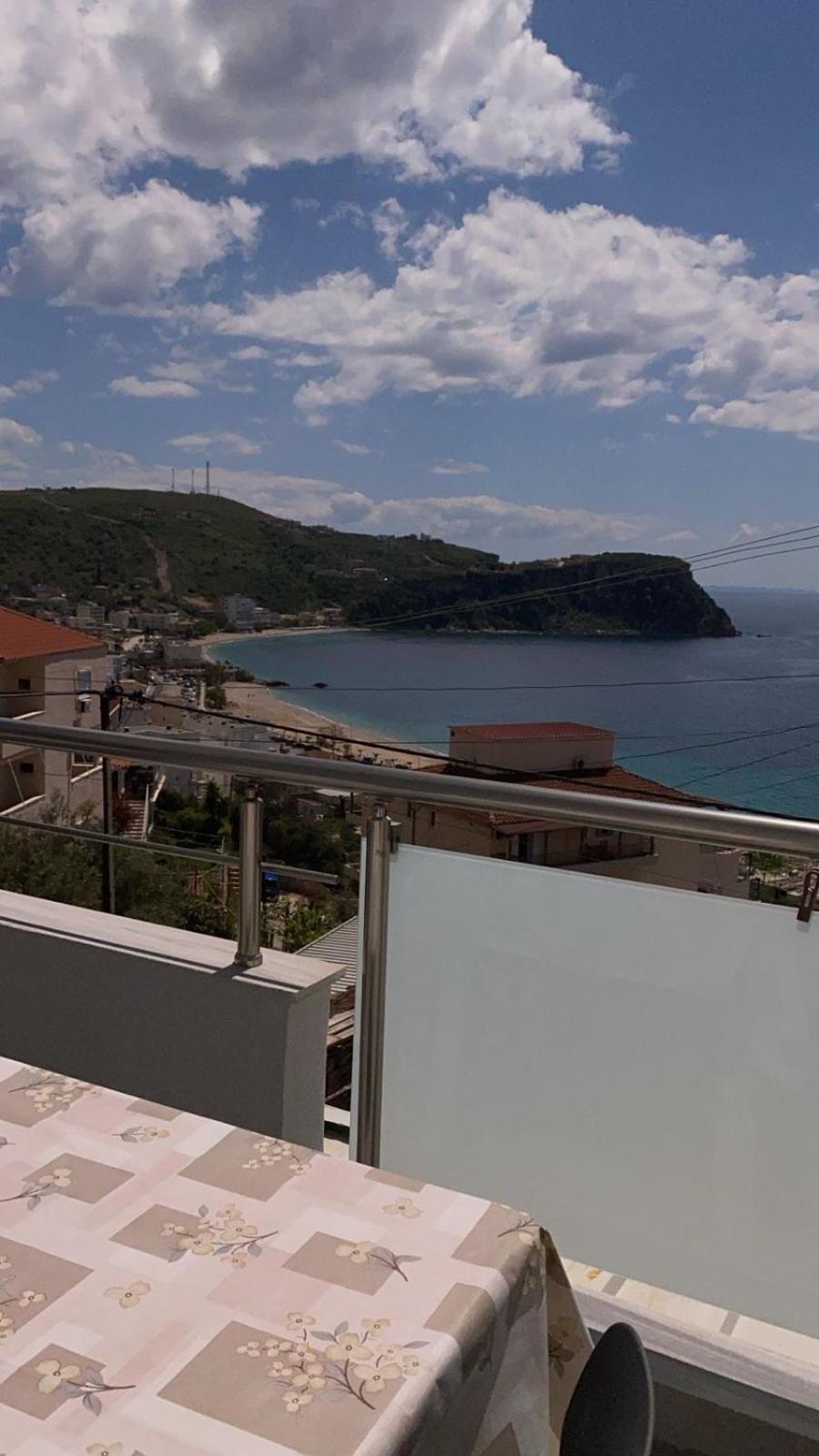 Harmonia Guest House 2 Химара Экстерьер фото